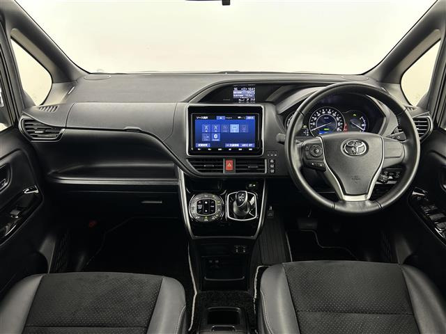 ヴォクシー1.8 ハイブリッド ZS 煌III