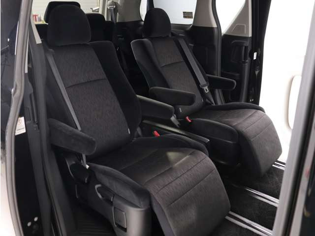 �y�I�b�g�}���t���Z�J���h�V�[�g�z�ő�800mm�̃����O�X���C�h�V�[�g�ƃI�b�g�}���@�\�ɂ�葫���y�X�L�΂������\�ł�!�܂��A�Ђ��|��������܂��̂ŁA���K�ȃh���C�u�����y���݂��������܂�!