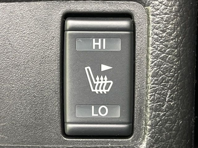 【シートヒーター】寒い日に重宝するシートヒーター!エアコンより早く温まってくれるので寒がりの人も安心ですね♪エアコンの温風は乾燥するから苦手、という方にもをおすすめです。