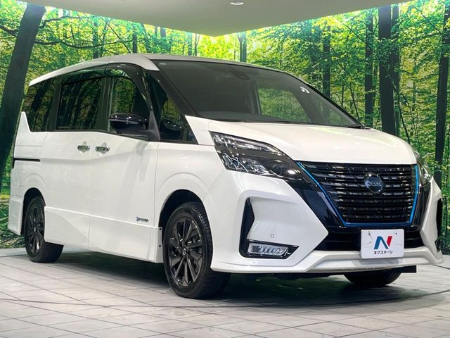 高透明度のガラス皮膜で撥水はもちろん、上質なツヤ・光沢を実現。紫外線や酸性雨から大切な愛車を保護し、色あせ・劣化を防止。「弾スプラッシュコート」、「弾プリミッサコート」からお選びいただけます。