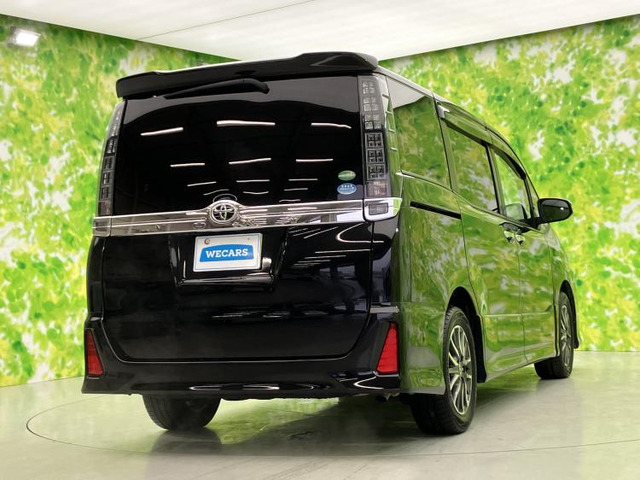 ヴォクシー2.0 ZS 煌