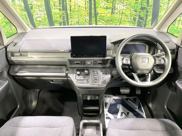 ステップワゴン2.0 e:HEV エアー