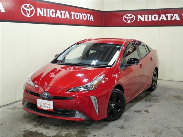 プリウス1.8 S ツーリングセレクション E-Four 4WD