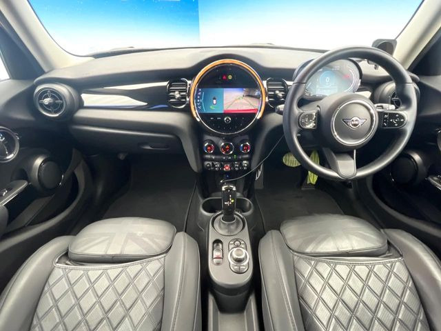 �A���ԃO���[�v���݌ɐ���2,000��!�S���̌n��X���烁�[�J�[�E�Ԏ��킸���Љ�o����̂ŁA���Ȃ��Ƀs�b�^���̂��Ԃ�������͂��ł���܂��͂��₢���킹��������