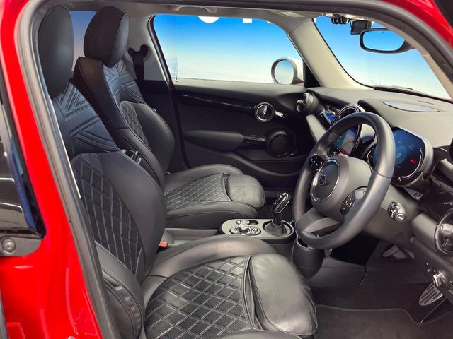 ���V�[�g�̎g�p��:�j��E�ւ�������Ȃ��A�����̒ʂ肫�ꂢ�ȏ�Ԃ��ێ����Ă���܂��B�܂��A�����N���[�j���O�E�R�[�e�B���O�����p�����������܂��B