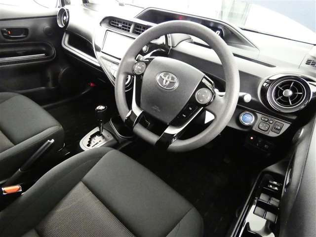 アクア1.5 S スタイルブラック