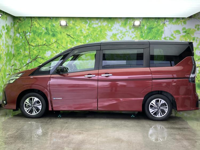 セレナ1.2 e-POWER ハイウェイスターV