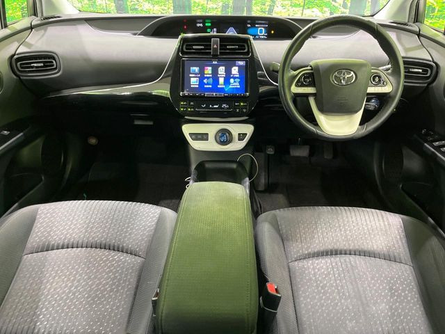 プリウス1.8 S セーフティ プラス