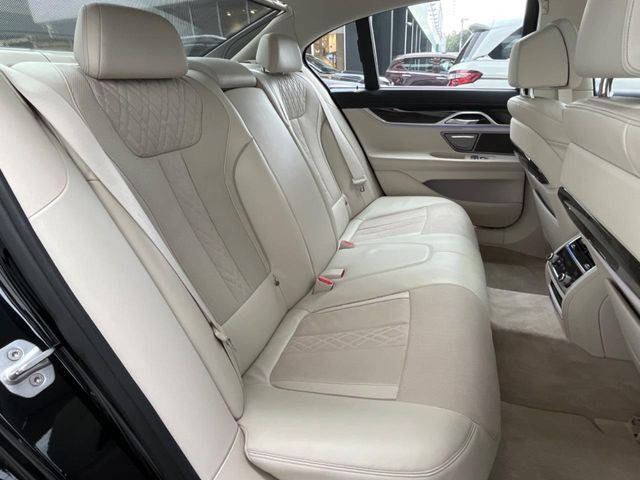 ���㕔���Ȃ��C�ɂȂ�悤�ȃL�Y�E�����ւ��蓙�A�傫�ȃ_���[�W�͂Ȃ��A�ǍD�ȏ�Ԃł��B