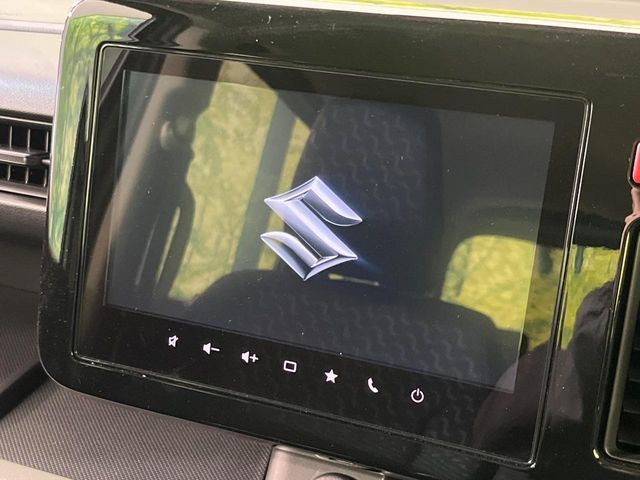 【純正9型ナビ】人気の純正ナビを装備。オーディオ機能も充実しており、Bluetooth接続すればお持ちのスマホやMP3プレイヤーの音楽を再生可能!毎日の運転がさらに楽しくなります!!