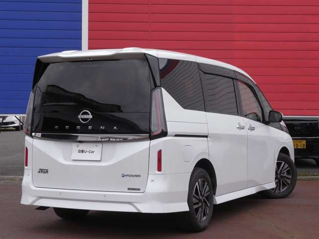 セレナ1.4 e-POWER ハイウェイスターV