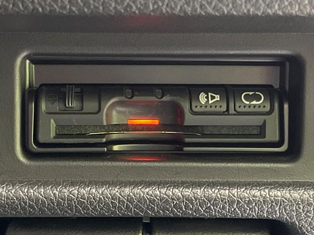 【ETC】高速道路の料金所をストレスなく通過!話題のスポットやサービスエリアに多い「スマートIC」利用時は必須のアイテムです。当店でセットアップを実施、ご納車当日からすぐにご利用いただけます!