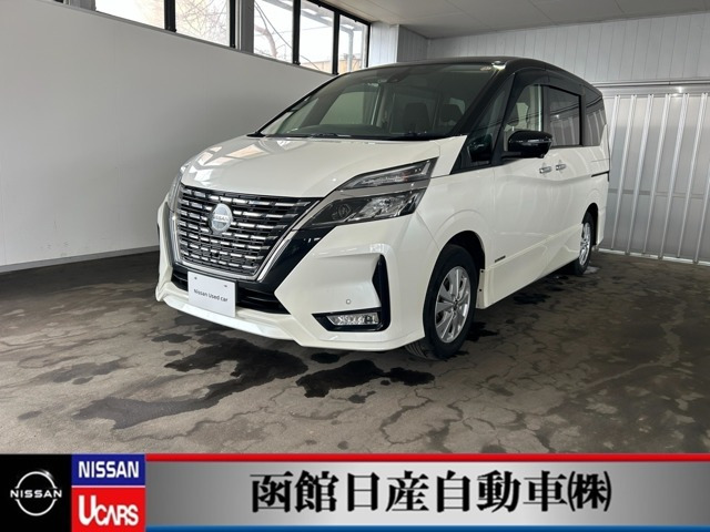 セレナ2.0 ハイウェイスターV 4WD