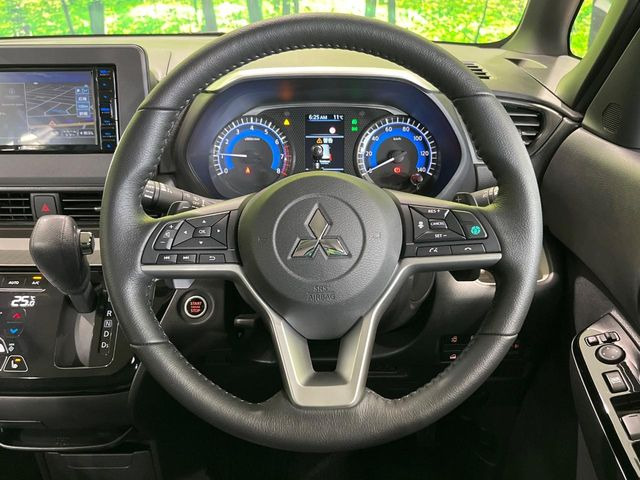 �y�����v�����X�e�A�����O�z�㎿�Ȋv���g�p���邱�ƂŁA��ɂ����������݂ƂĂ��^�]���₷���n���h���ł���