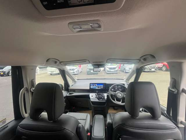 セレナ1.4 e-4ORCE ハイウェイスターV 4WD