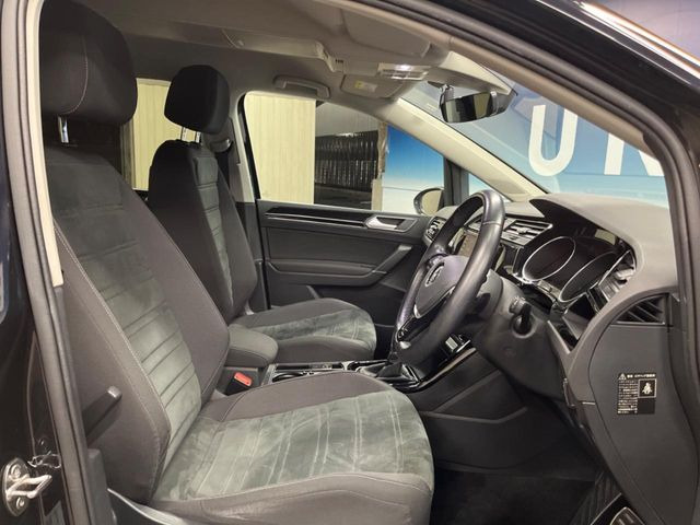 ●シートの使用感:破れ・へたりも少なく、ご覧の通りきれいな状態を維持しております。また、室内クリーニング・コーティングもご用命いただけます。