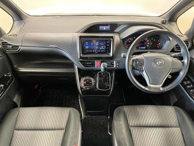 ヴォクシー2.0 ZS 煌