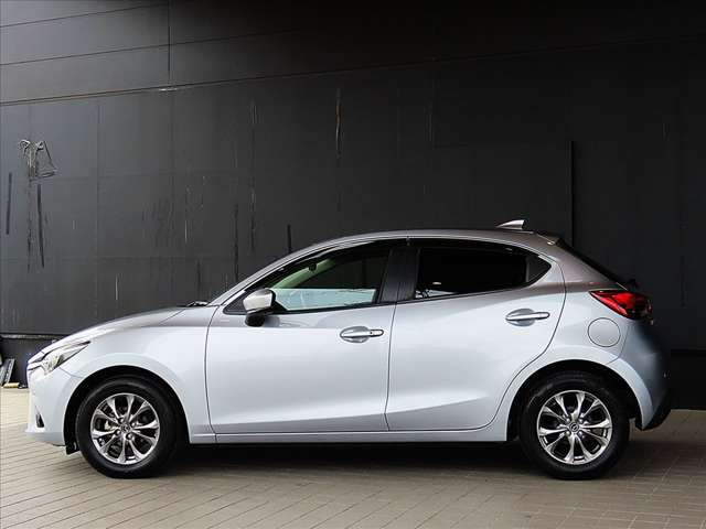 デミオ1.3 13S ツーリング