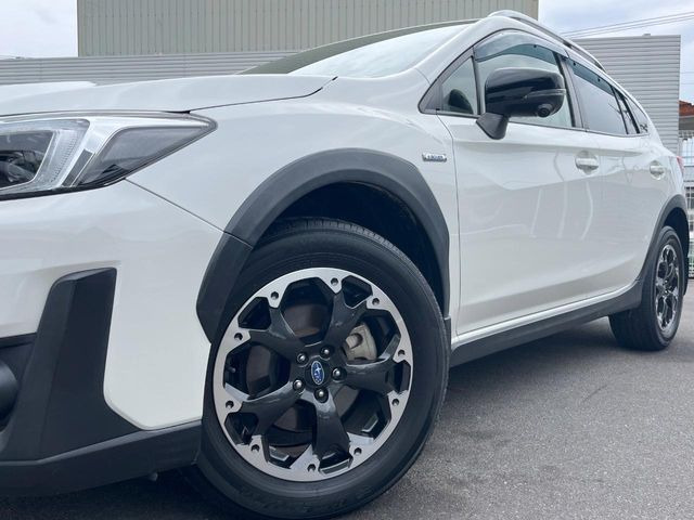 �y����17�C���`�A���~�z�C�[���z�O�ςɃ}�b�`���������A���~�z�C�[���𑕒����Ă���܂��B�e��ЊO�A���~�z�C�[����A�X�^�b�h���X�^�C�����戵�����Ă���܂��B���񂲑��k����������