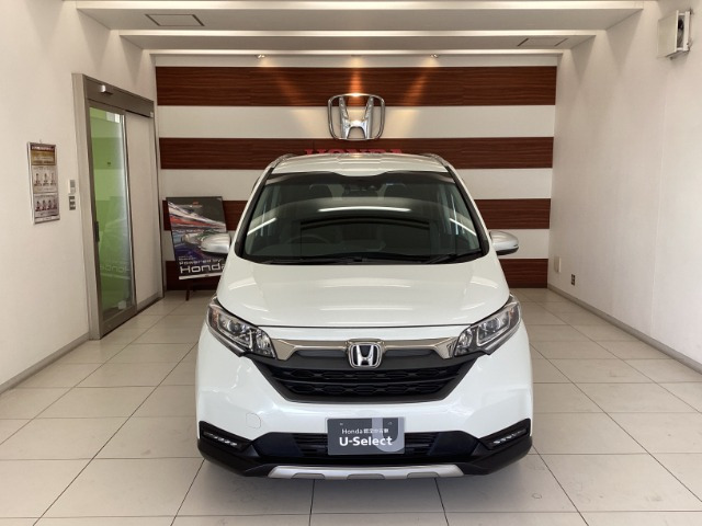 フリード1.5 ハイブリッド クロスター