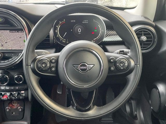 ���n���h�����̃X�������Ȃ��A���ꂢ�ȏ�Ԃ��ێ����Ă���܂��B�e�X�C�b�`���̓�����m�F�ς݂ł��B