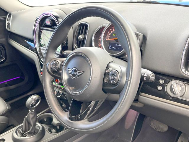 ���n���h�����̃X�������Ȃ��A���ꂢ�ȏ�Ԃ��ێ����Ă���܂��B�e�X�C�b�`���̓�����m�F�ς݂ł��B