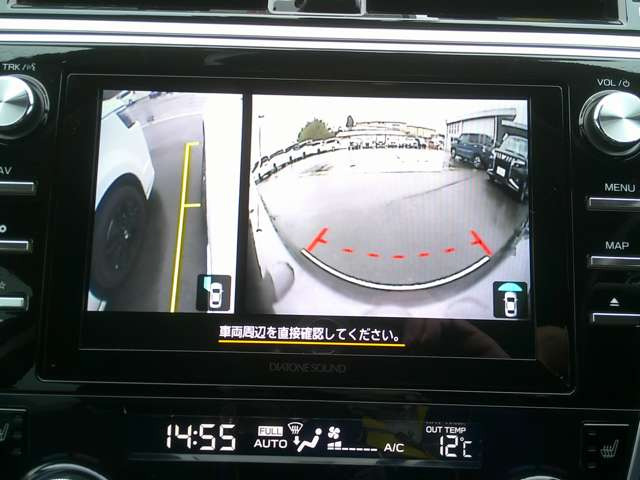 ★フロント&サイドモニターシステム★縦列駐車やすれ違いの際、参考になるガイドラインもモニターに表示するのでらくらくです!