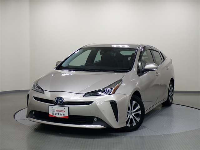 プリウス1.8 A E-Four 4WD