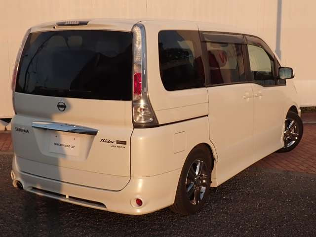 セレナ2.0 ライダー ハイパフォーマンススペック