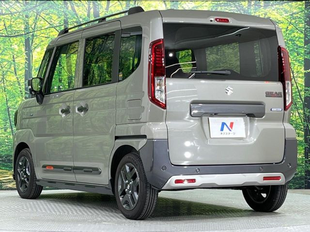 ☆全国のネクステージからお取り寄せが可能※!遠方の店舗に展示してあるクルマが気になる場合も、最寄りの店舗でご覧いただくことが可能です!是非私たちに要望をお聞かせください!※別途費用