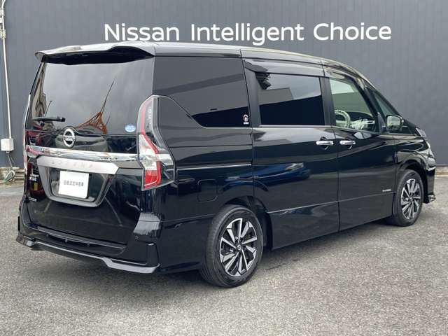 セレナ2.0 ハイウェイスターV