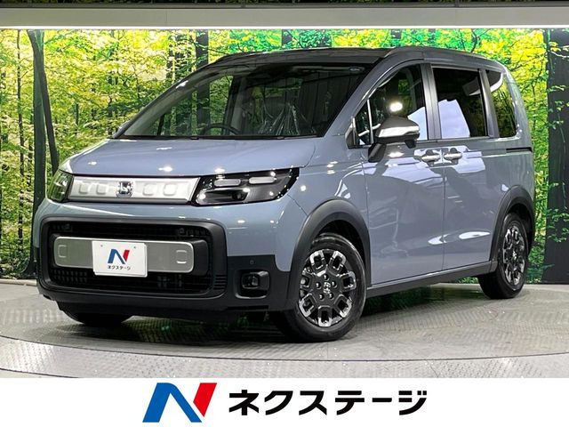 フリード1.5 e:HEV クロスター