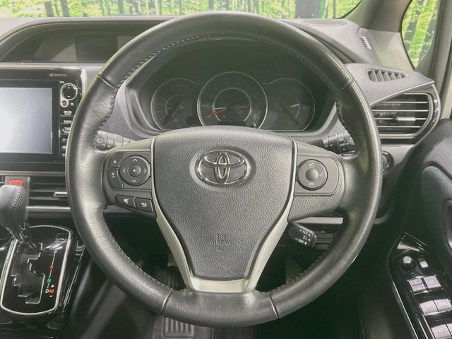 �y�X�e�A�����O�X�C�b�`�z�^�]���A�O������ڐ������炷���ƂȂ��A�I�[�f�B�I���̑��삪�\�ȕ֗��@�\!���S&���K�ȃh���C�u�����o���Ă���܂���