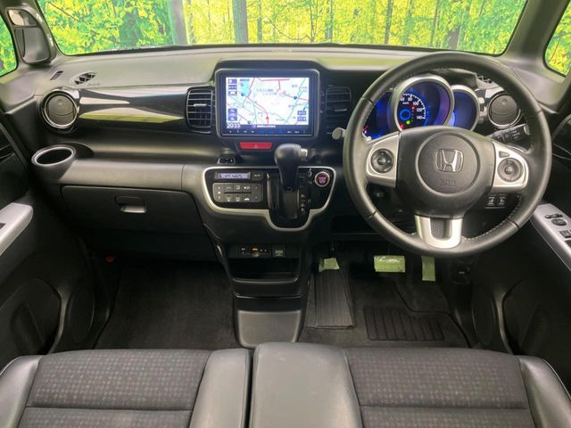 N-BOXカスタムG ターボ Lパッケージ