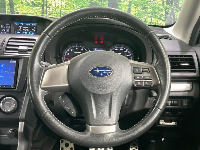 �y�����v�����X�e�A�����O�z�㎿�Ȋv���g�p���邱�ƂŁA��ɂ����������݂ƂĂ��^�]���₷���n���h���ł���