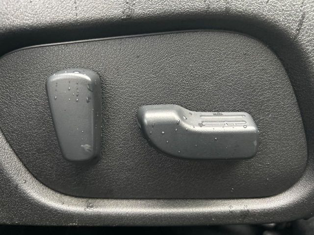 �y�p���[�V�[�g�z�X�C�b�`��ŊȒP�ɃV�[�g�̔��������\!�d��������͂�����܂���!���K�ȃV�[�g�|�W�V�����ɃZ�b�g���āA���K�ȃh���C�u�����y���݂��������B