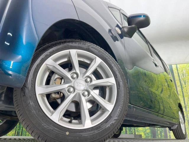 �y�����A���~�z�C�[���z�O�ςɃ}�b�`���������A���~�z�C�[���𑕒����Ă���܂��B�e��ЊO�A���~�z�C�[����A�X�^�b�h���X�^�C�����戵�����Ă���܂��B���񂲑��k����������