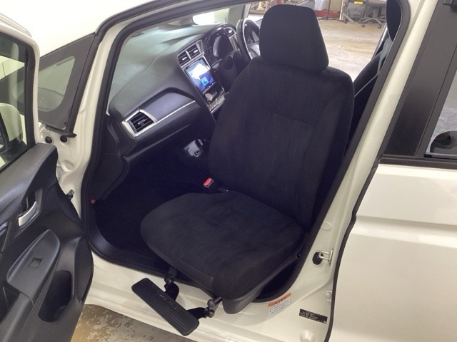 シャトル1.5 ハイブリッド ホンダセンシング