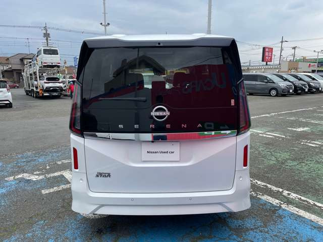 セレナ2.0 ハイウェイスターV