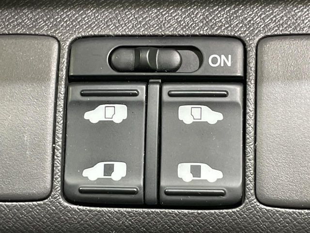 ステップワゴン2.0 G HDDナビ スマートスタイル エディション