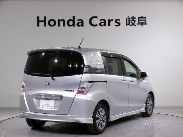 フリードスパイクハイブリッド1.5 ジャストセレクション