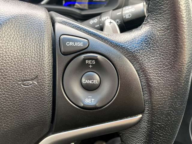 �N���[�Y�R���g���[��