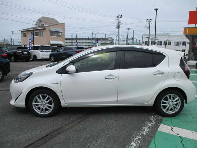 アクア1.5 S スタイルブラック