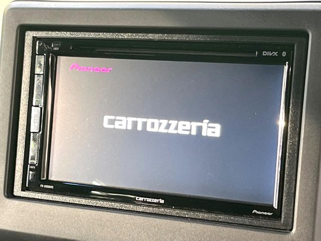 【ディスプレイオーディオ】視認性が高いディスプレイオーディオを装備♪操作性も良好で直感的なソース選択が可能です。