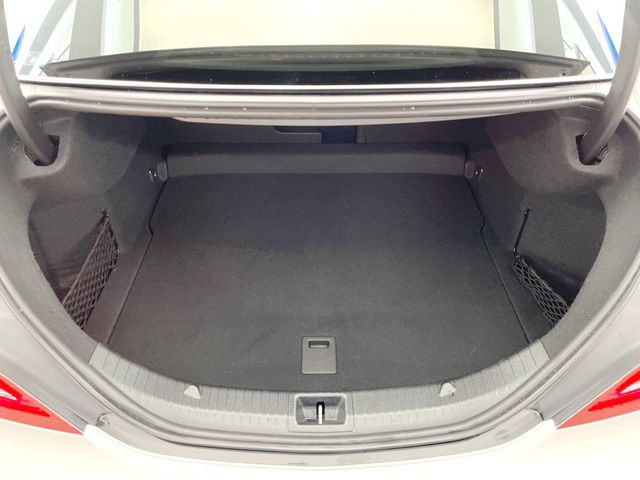 ●トランクルーム:趣味が広がる収容スペース!これだけの広さがあればお買い物やレジャーなどにも最適です!使用感も少なくきれいな状態を維持しております。