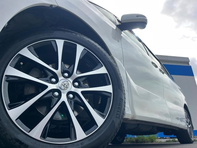 �y�����A���~�z�C�[���z�O�ςɃ}�b�`���������A���~�z�C�[���𑕒����Ă���܂��B�e��ЊO�A���~�z�C�[����A�X�^�b�h���X�^�C�����戵�����Ă���܂��B���񂲑��k����������