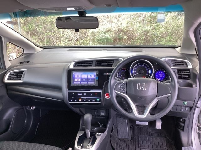 フィット1.3 13G Fパッケージ