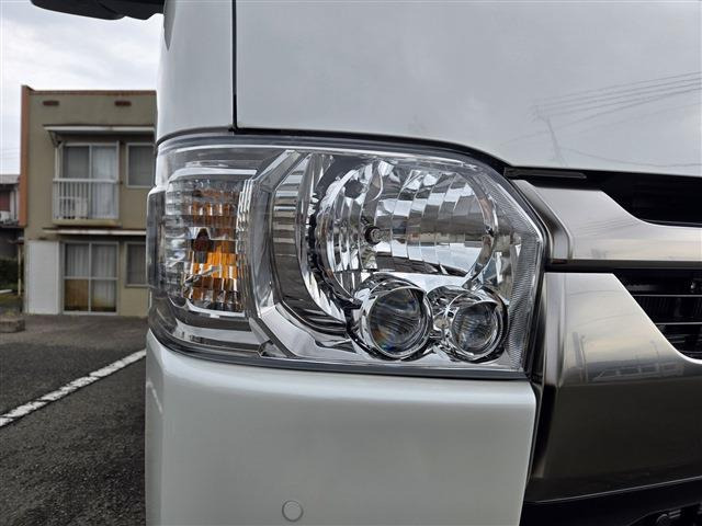 ハイエースバン