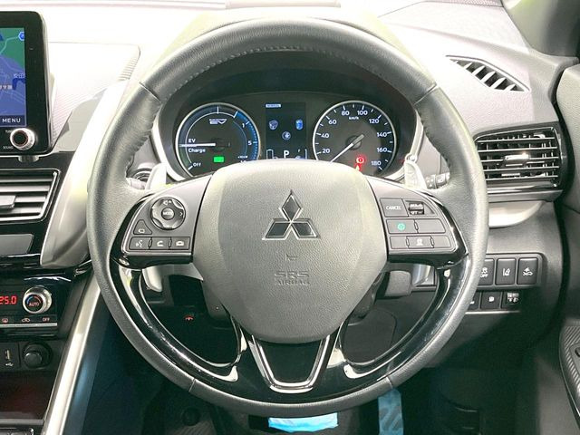 �y�����v�����X�e�A�����O�z�㎿�Ȋv���g�p���邱�ƂŁA��ɂ����������݂ƂĂ��^�]���₷���n���h���ł���