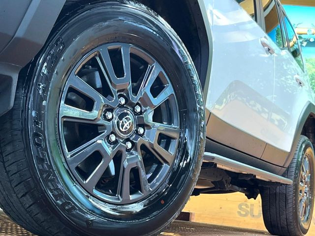 �y����18�C���`�A���~�z�C�[���z�O�ςɃ}�b�`���������A���~�z�C�[���𑕒����Ă���܂��B�e��ЊO�A���~�z�C�[����A�X�^�b�h���X�^�C�����戵�����Ă���܂��B���񂲑��k����������